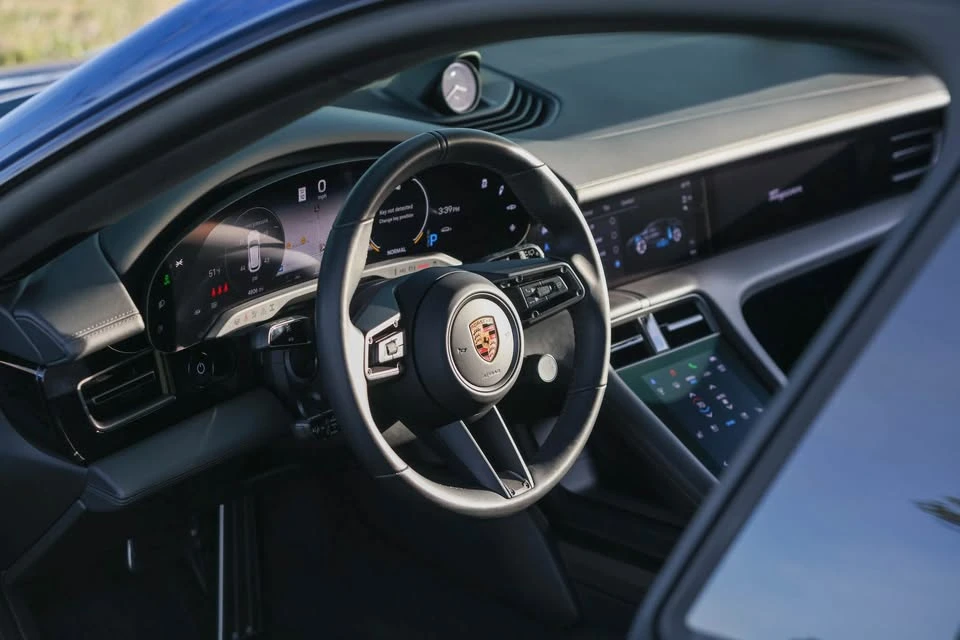 2023 Porsche Taycan GTS - Image 9 of 9