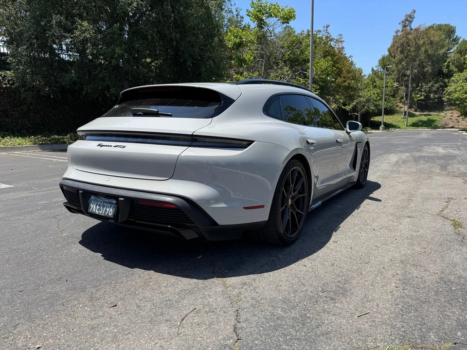 2023 Porsche Taycan GTS - Image 5 of 14