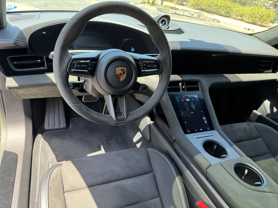 2023 Porsche Taycan GTS - Image 9 of 14