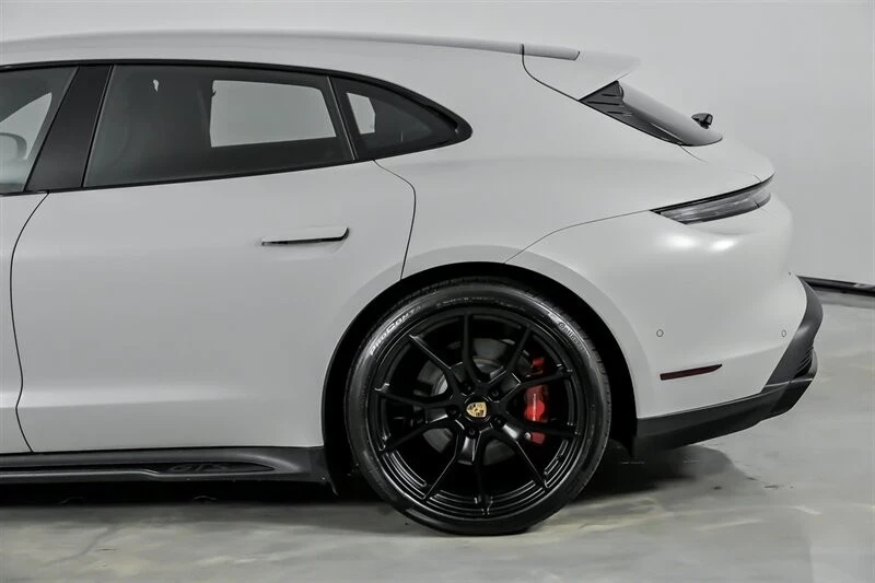 2023 Porsche Taycan GTS - Image 9 of 21