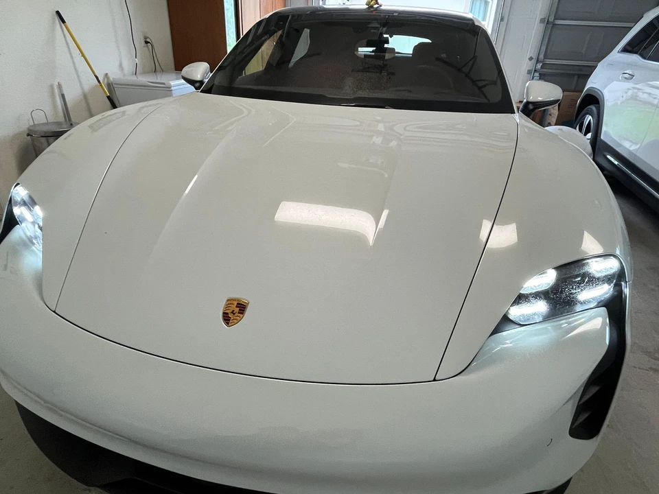 2023 Porsche Taycan GTS - Image 19 of 31