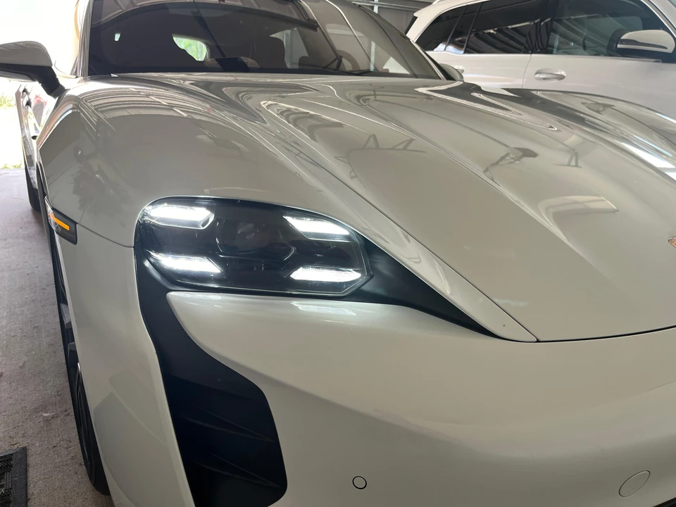 2023 Porsche Taycan GTS - Image 17 of 31