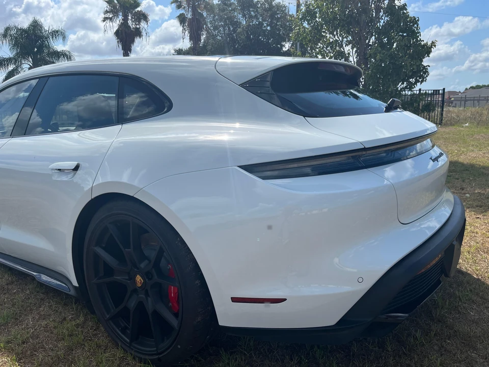 2023 Porsche Taycan GTS - Image 29 of 31
