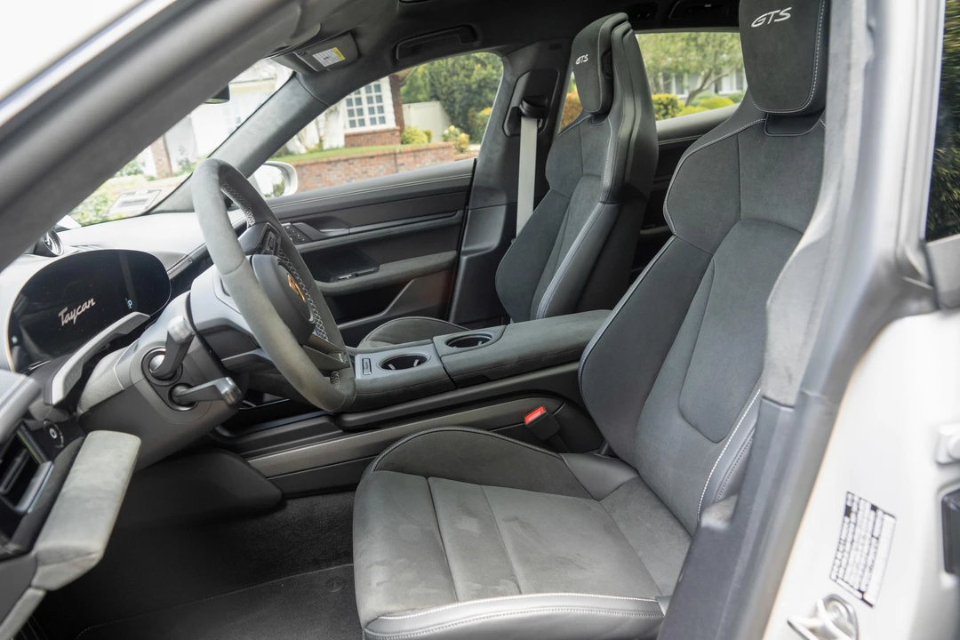 2023 Porsche Taycan GTS - Image 21 of 31