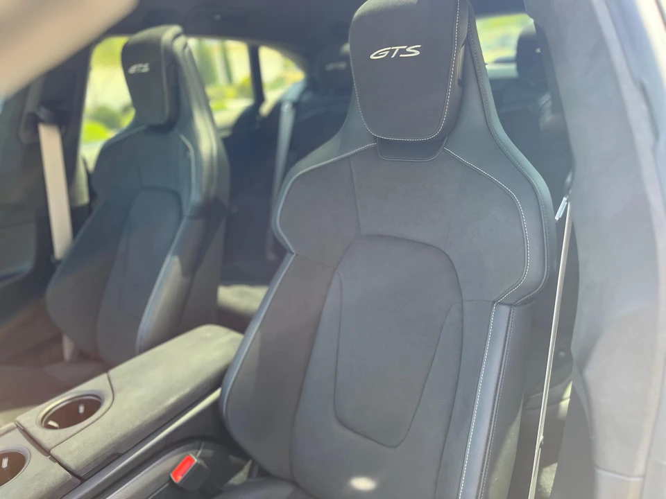 2023 Porsche Taycan GTS - Image 24 of 31