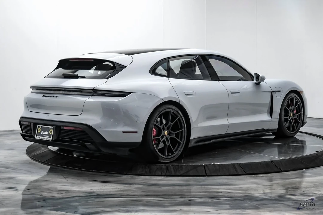 2023 Porsche Taycan GTS - Image 13 of 21