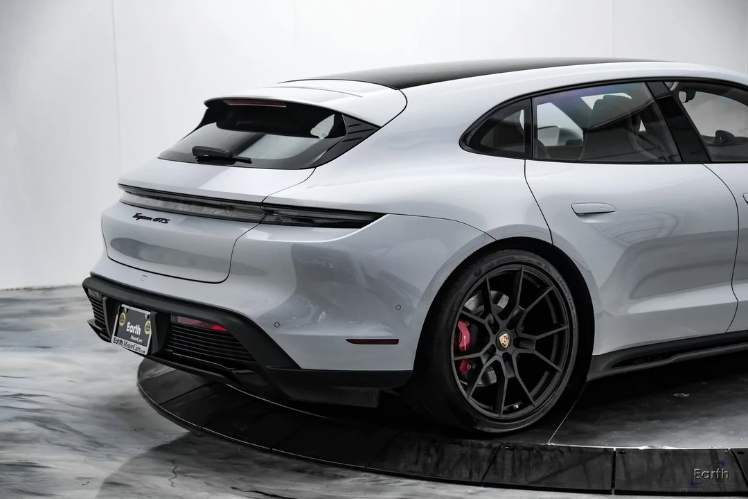 2023 Porsche Taycan GTS - Image 14 of 21