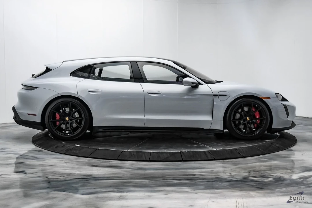 2023 Porsche Taycan GTS - Image 16 of 21