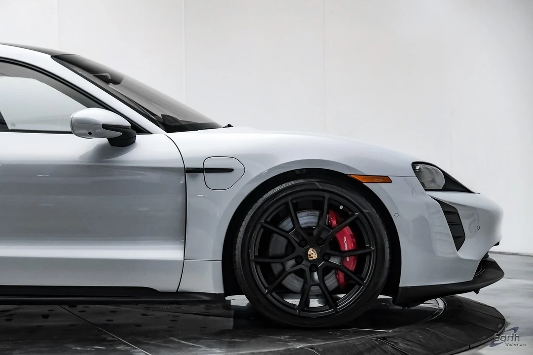 2023 Porsche Taycan GTS - Image 18 of 21