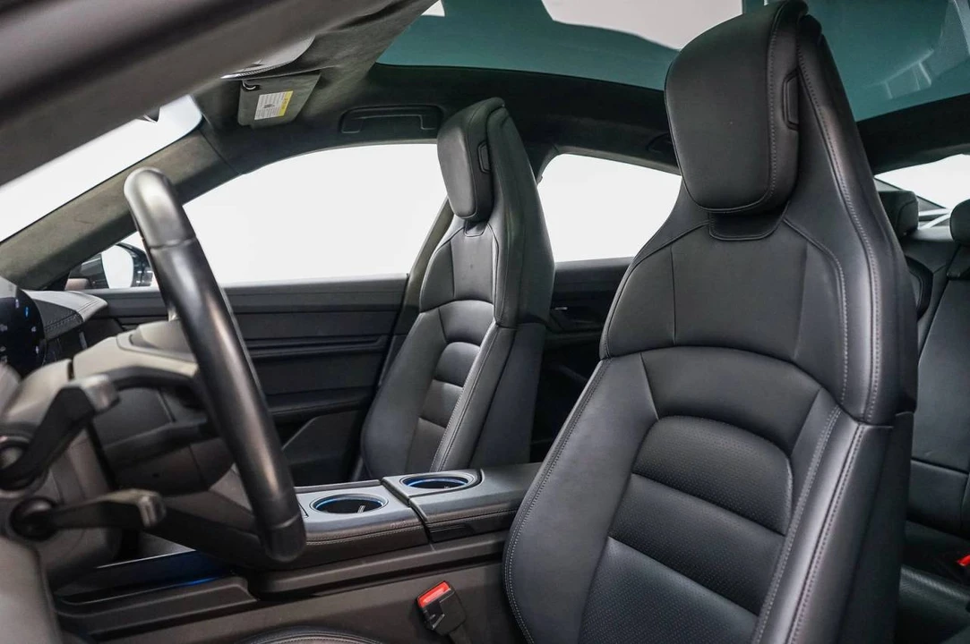 2023 Porsche Taycan GTS - Image 5 of 5