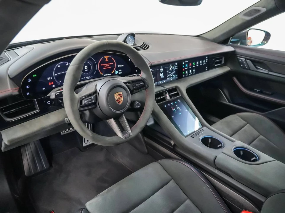 2023 Porsche Taycan GTS - Image 4 of 5