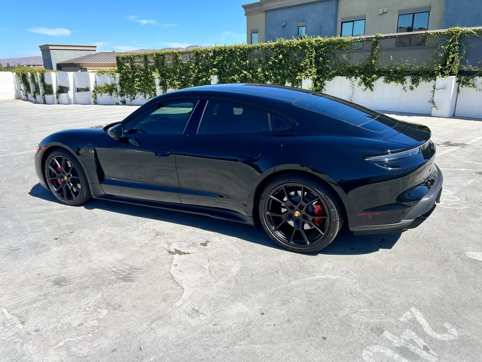 2023 Porsche Taycan GTS - Image 9 of 20