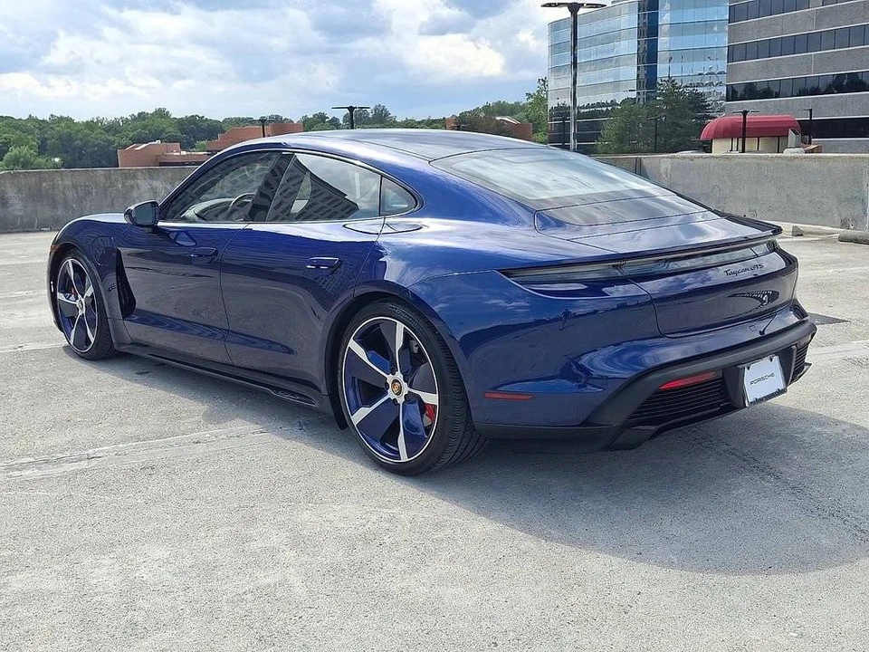2023 Porsche Taycan GTS - Image 3 of 5