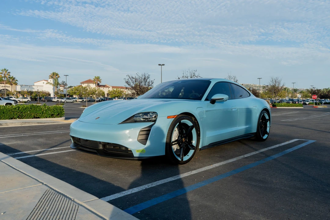 2023 Porsche Taycan GTS - Image 11 of 31
