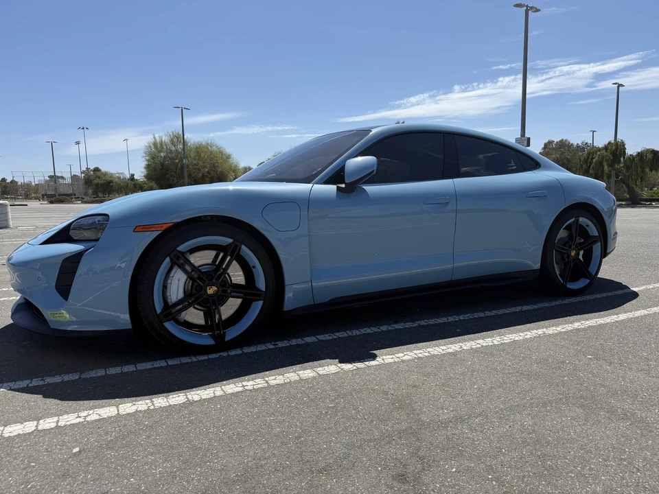 2023 Porsche Taycan GTS - Image 5 of 31