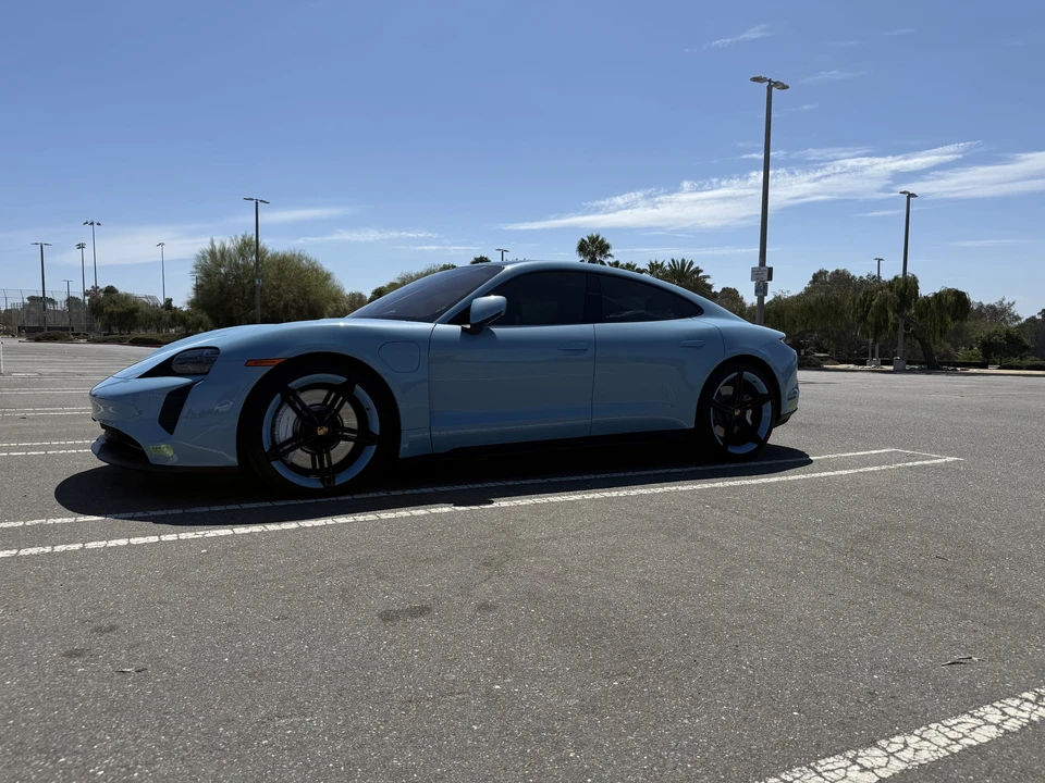 2023 Porsche Taycan GTS - Image 2 of 31