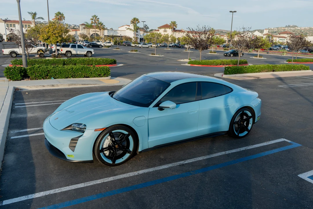 2023 Porsche Taycan GTS - Image 7 of 31