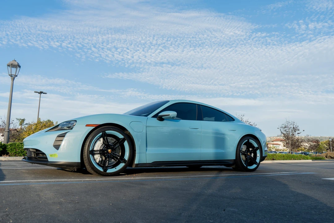 2023 Porsche Taycan GTS - Image 4 of 31