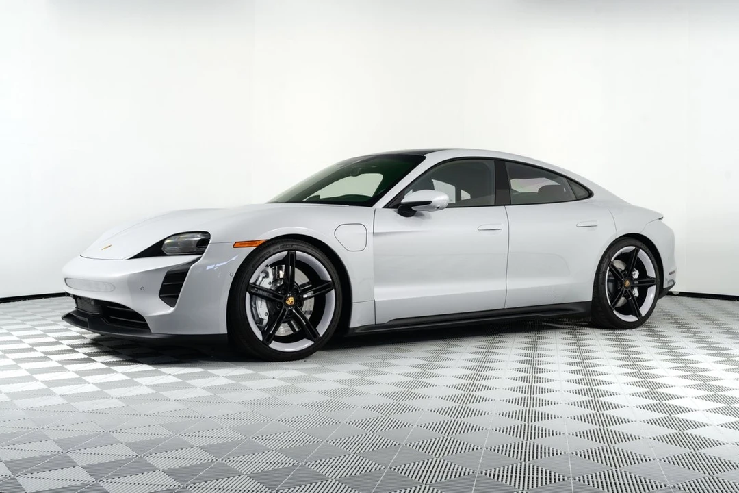 2023 Porsche Taycan GTS - Image 3 of 31