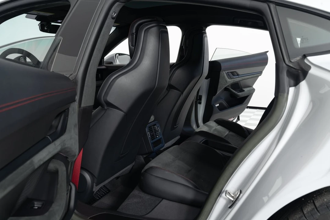 2023 Porsche Taycan GTS - Image 15 of 21