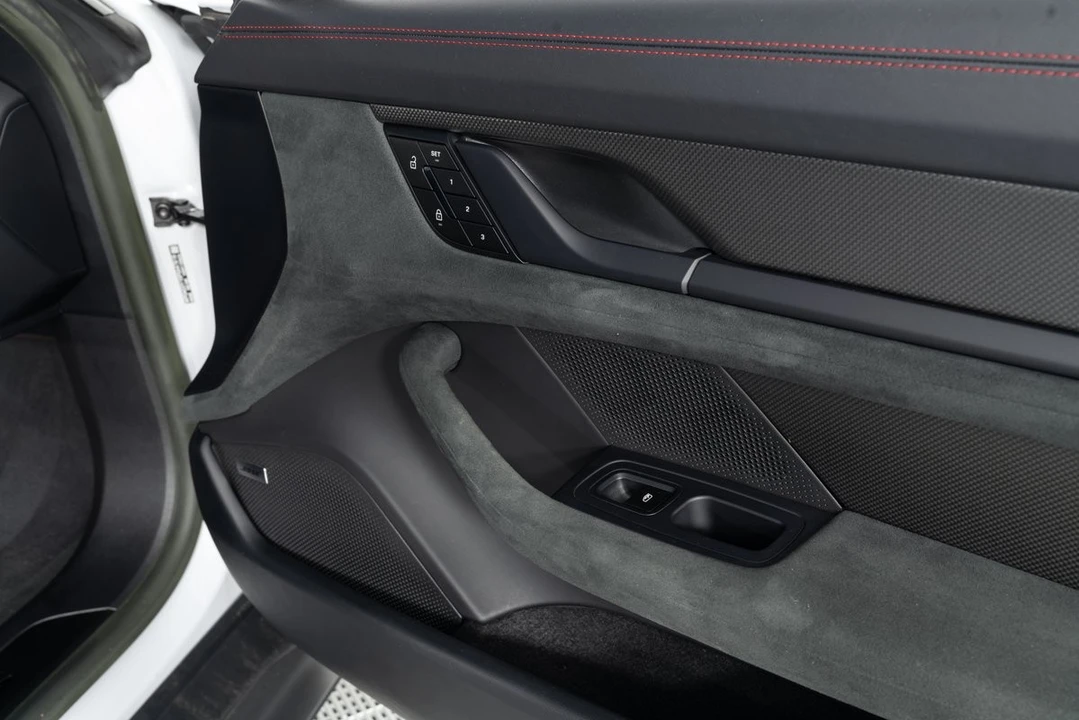 2023 Porsche Taycan GTS - Image 18 of 31