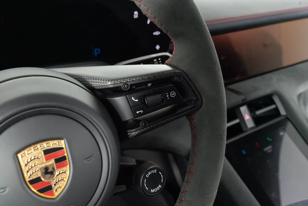 2023 Porsche Taycan GTS - Image 30 of 31