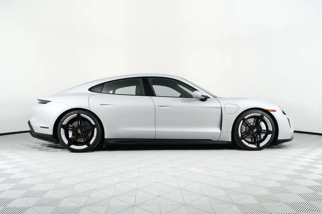 2023 Porsche Taycan GTS - Image 8 of 21