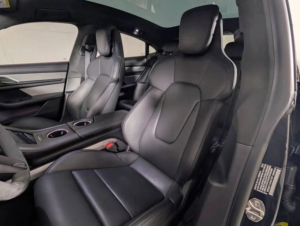 2023 Porsche Taycan GTS - Image 5 of 5