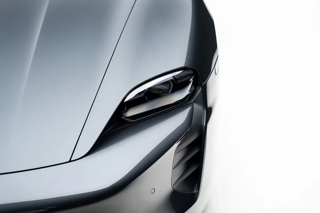 2023 Porsche Taycan GTS - Image 10 of 12