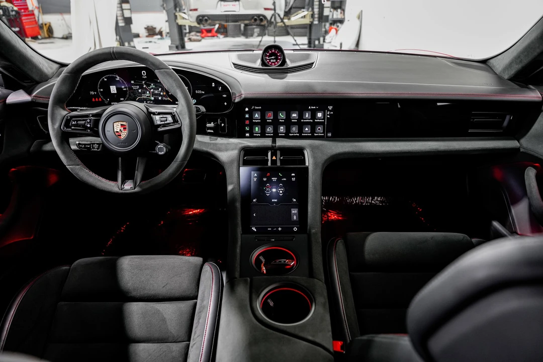 2023 Porsche Taycan GTS - Image 18 of 21