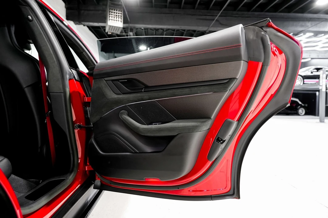 2023 Porsche Taycan GTS - Image 30 of 31