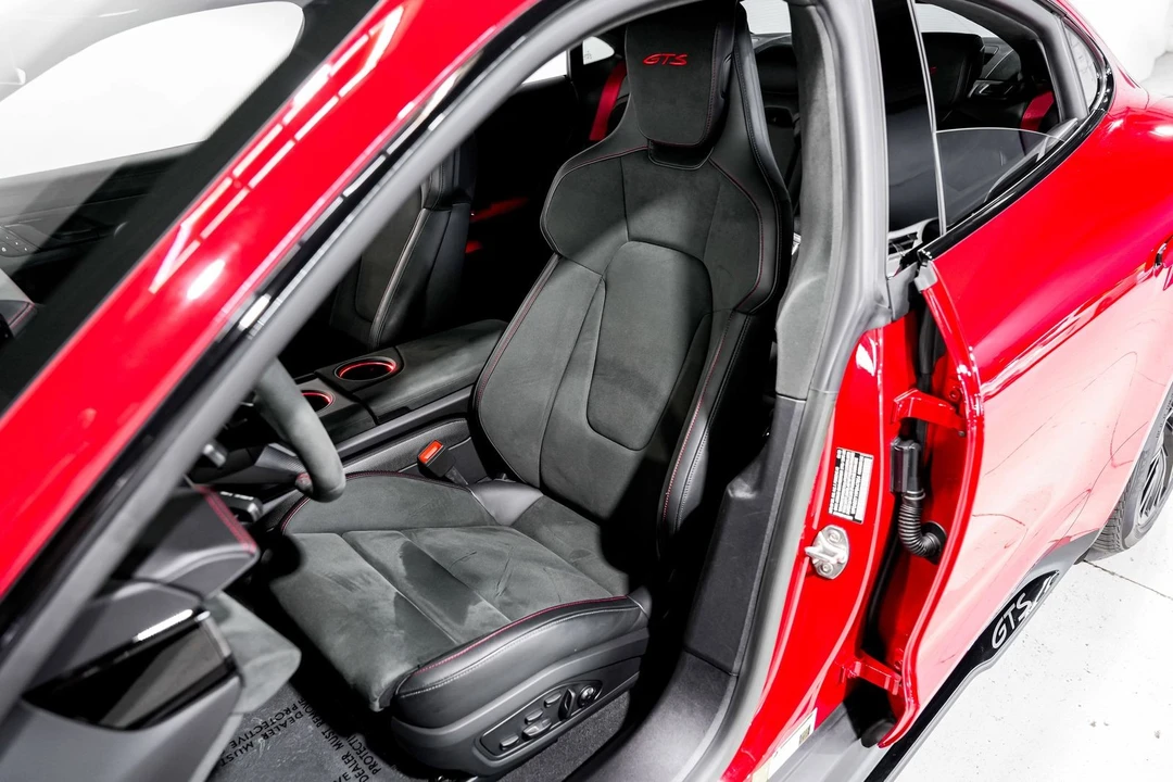 2023 Porsche Taycan GTS - Image 21 of 31