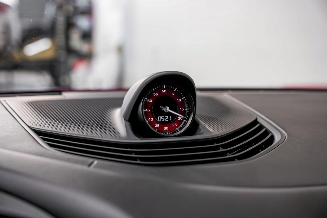 2023 Porsche Taycan GTS - Image 14 of 31