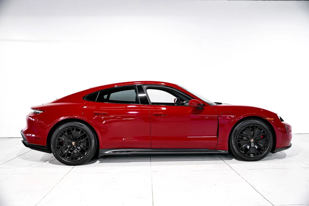 2023 Porsche Taycan GTS - Image 2 of 31