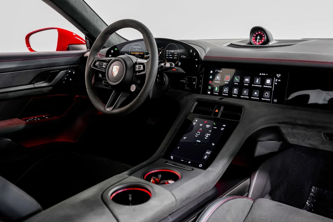 2023 Porsche Taycan GTS - Image 29 of 31