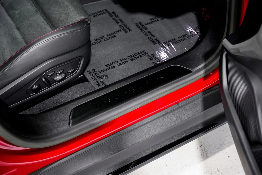 2023 Porsche Taycan GTS - Image 25 of 31