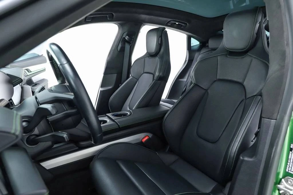 2023 Porsche Taycan GTS - Image 5 of 5
