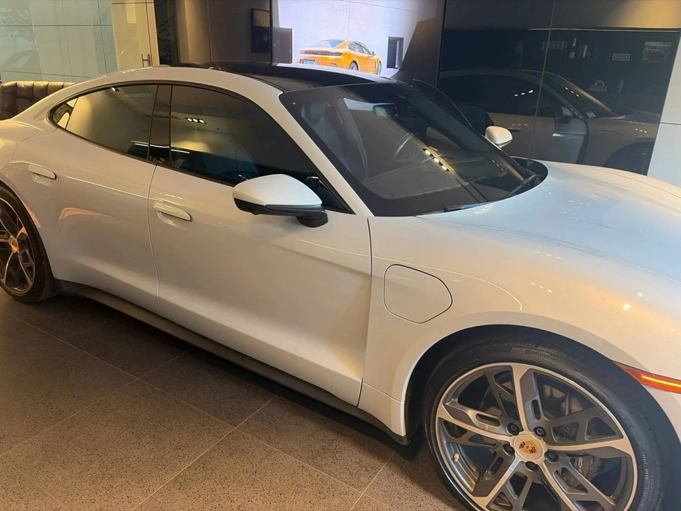 2023 Porsche Taycan - Image 3 of 5