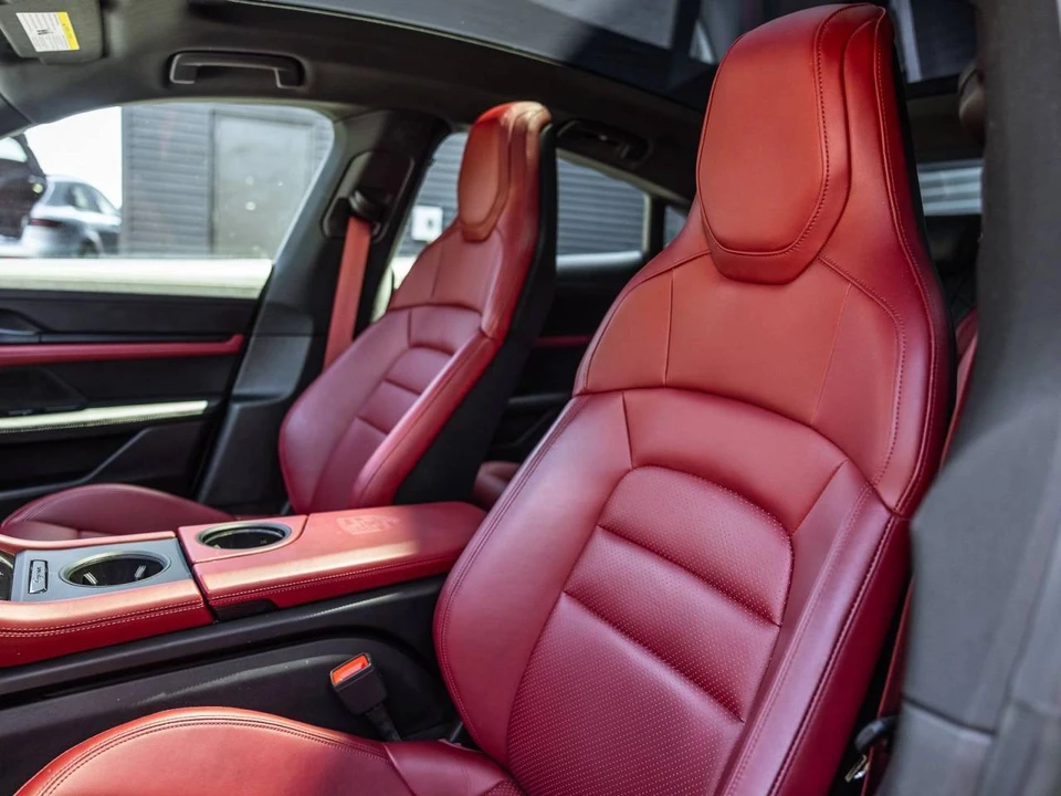 2023 Porsche Taycan - Image 5 of 5