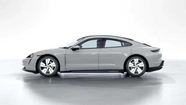 2023 Porsche Taycan - Image 15 of 31