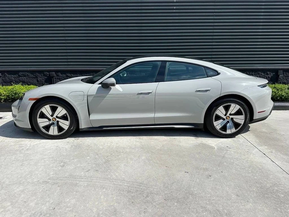2023 Porsche Taycan - Image 2 of 5
