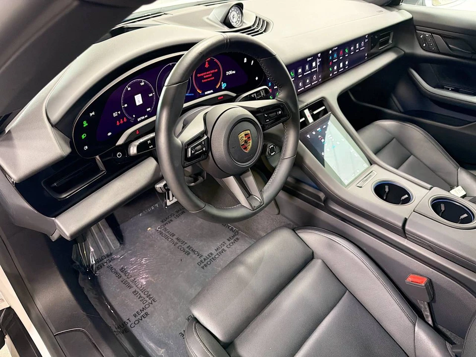 2023 Porsche Taycan - Image 4 of 5