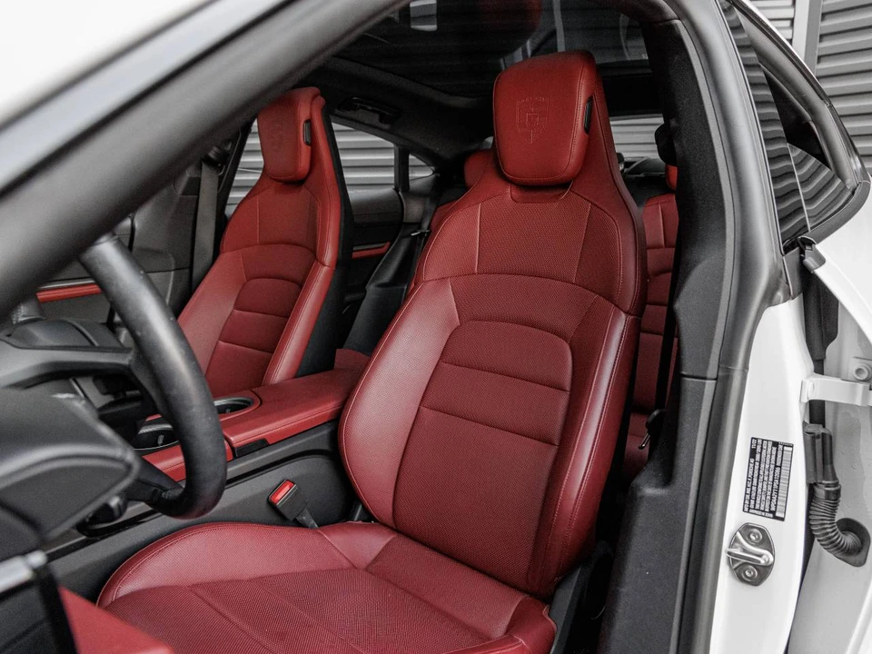 2023 Porsche Taycan - Image 5 of 5