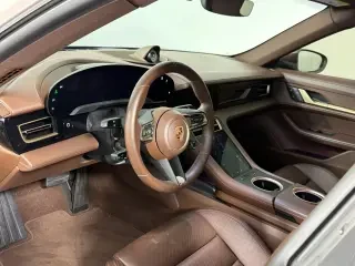 2023 Porsche Taycan - Image 29 of 31