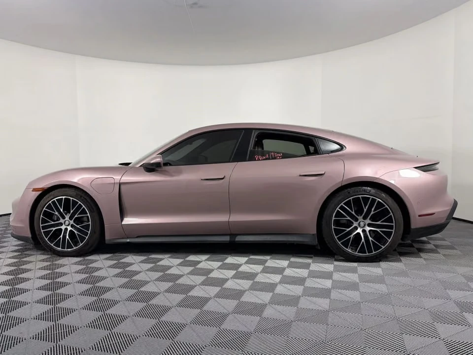 2023 Porsche Taycan - Image 11 of 31