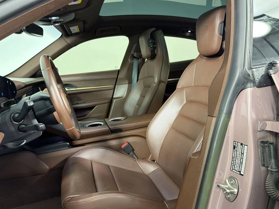 2023 Porsche Taycan - Image 5 of 5
