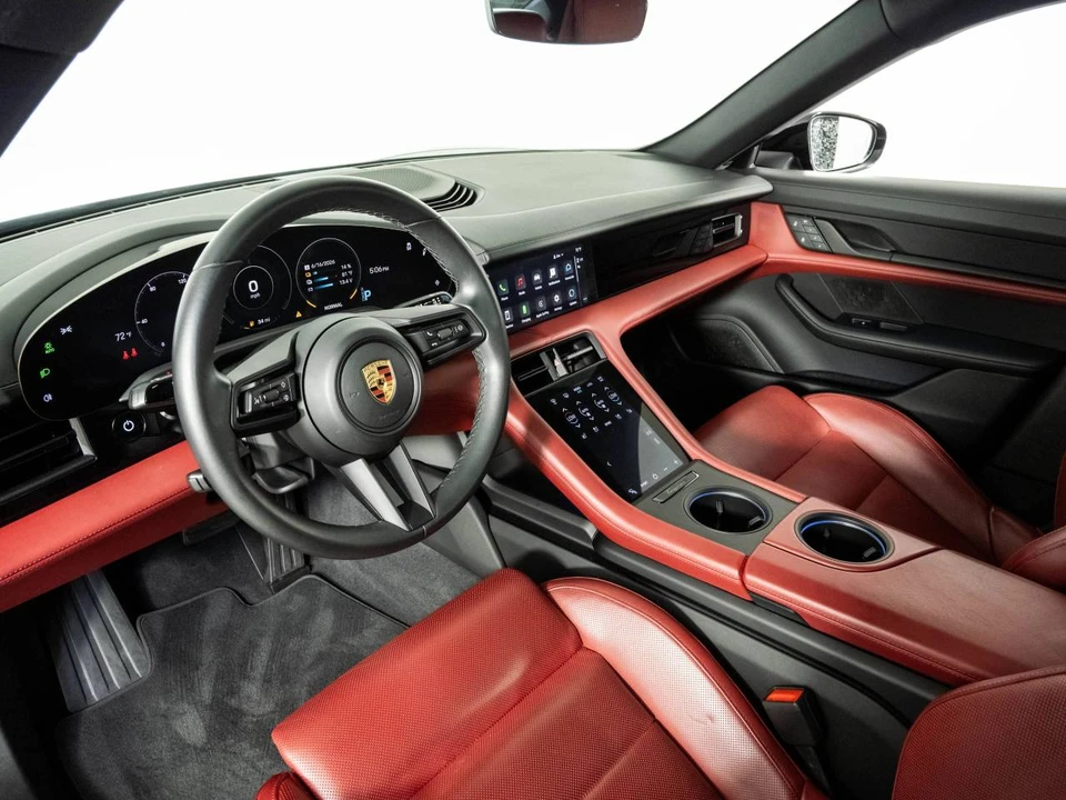 2023 Porsche Taycan - Image 4 of 5