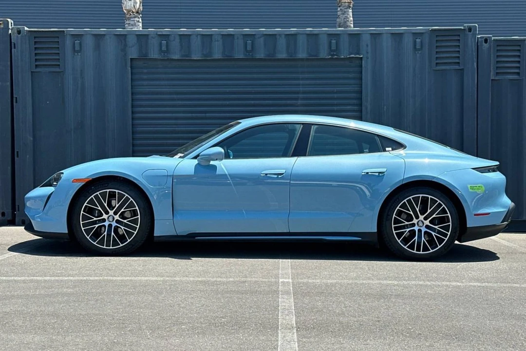 2023 Porsche Taycan - Image 2 of 5