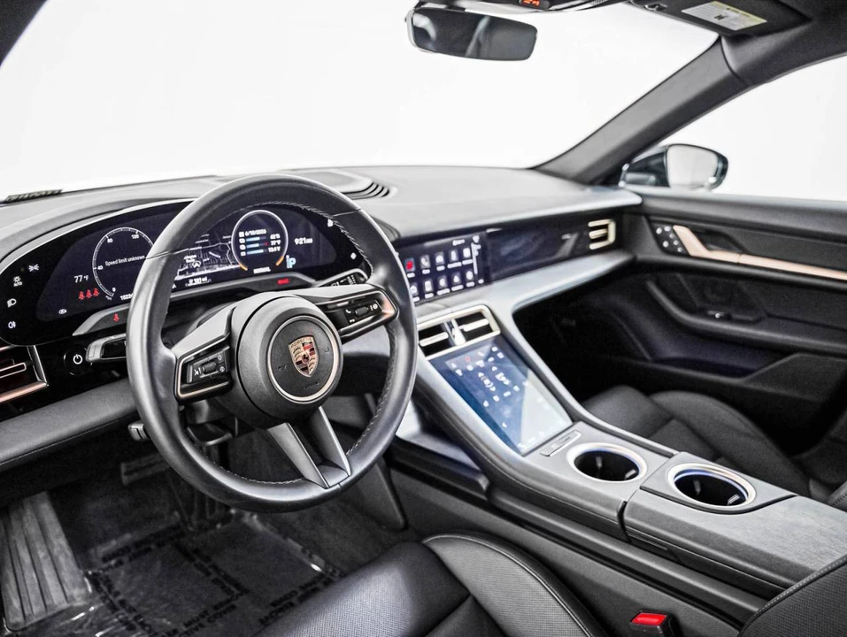 2023 Porsche Taycan - Image 4 of 5