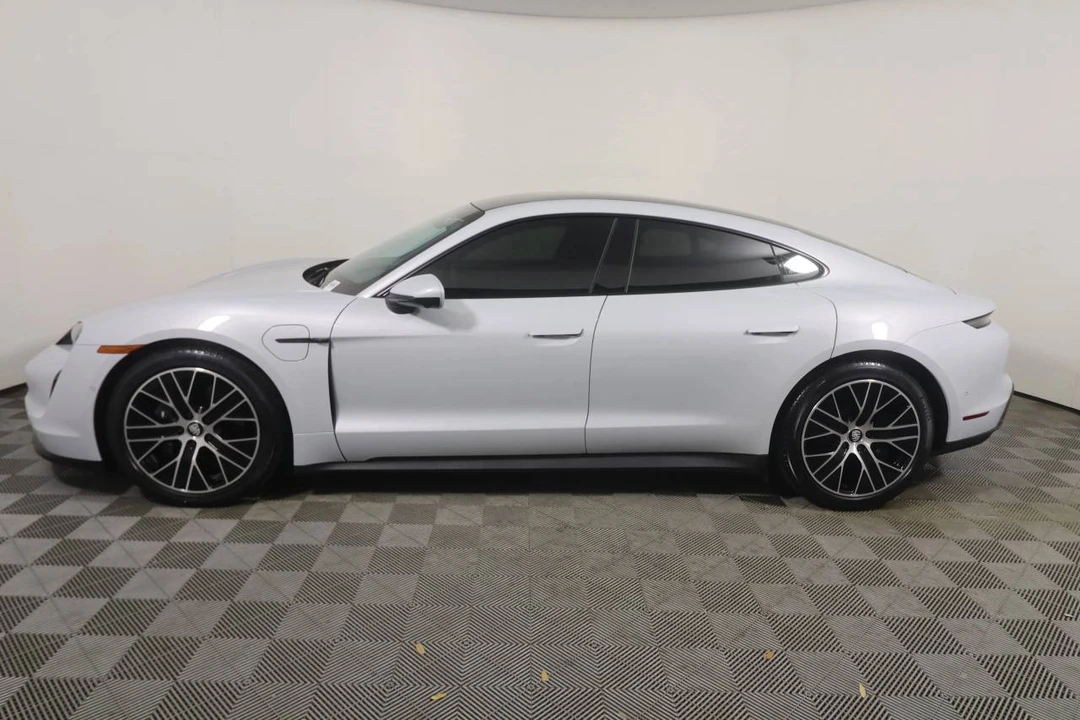 2023 Porsche Taycan - Image 2 of 5